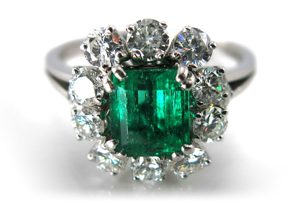 Ring Smaragd 1,1 ct + Diamanten 1,12 ct. Weißgold DeGEB Gutachten [BRORS 10448]