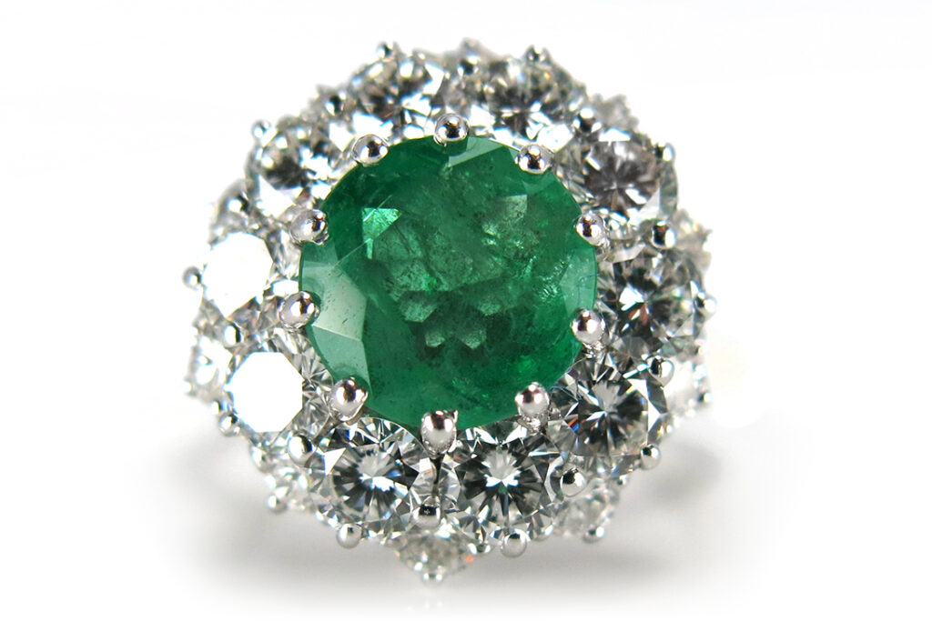 DeGEB Gutachtenwert 7500 €: Ring Brillanten ca. 1,6 ct Smaragd [BRORS 12323]