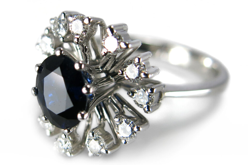 Ring Saphir 1,2 ct. + Brillanten 0,42 ct. Weißgold DeGEB Gutachten [BRORS 12326]