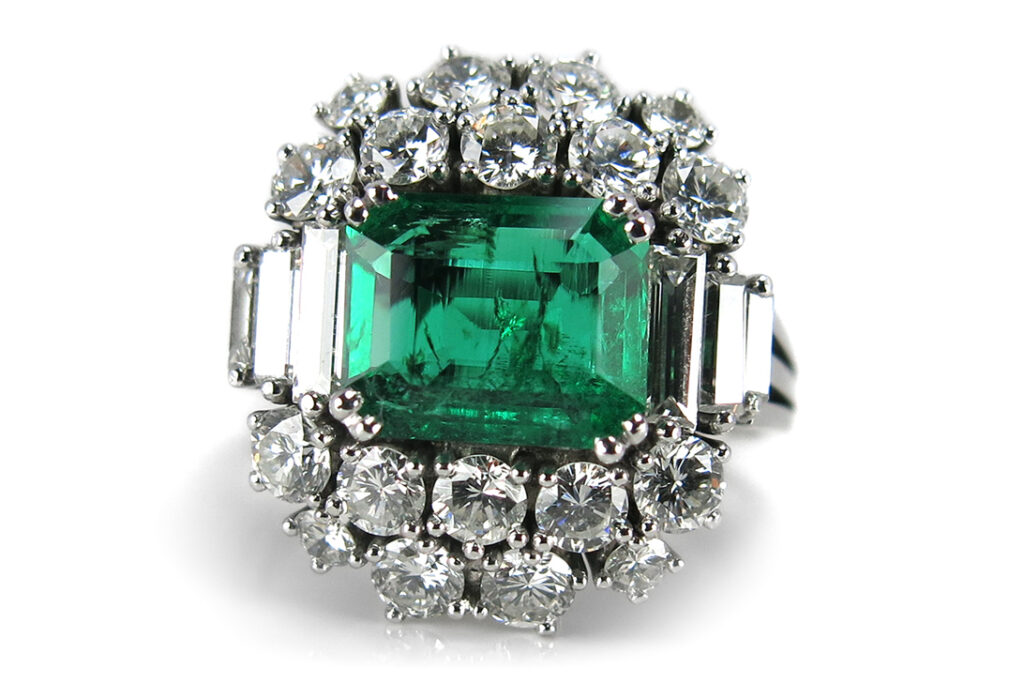 Ring Smaragd Brillanten insg 2,25ct G-H/vsi-si DeGEB Gutachten [BRORS 15357]