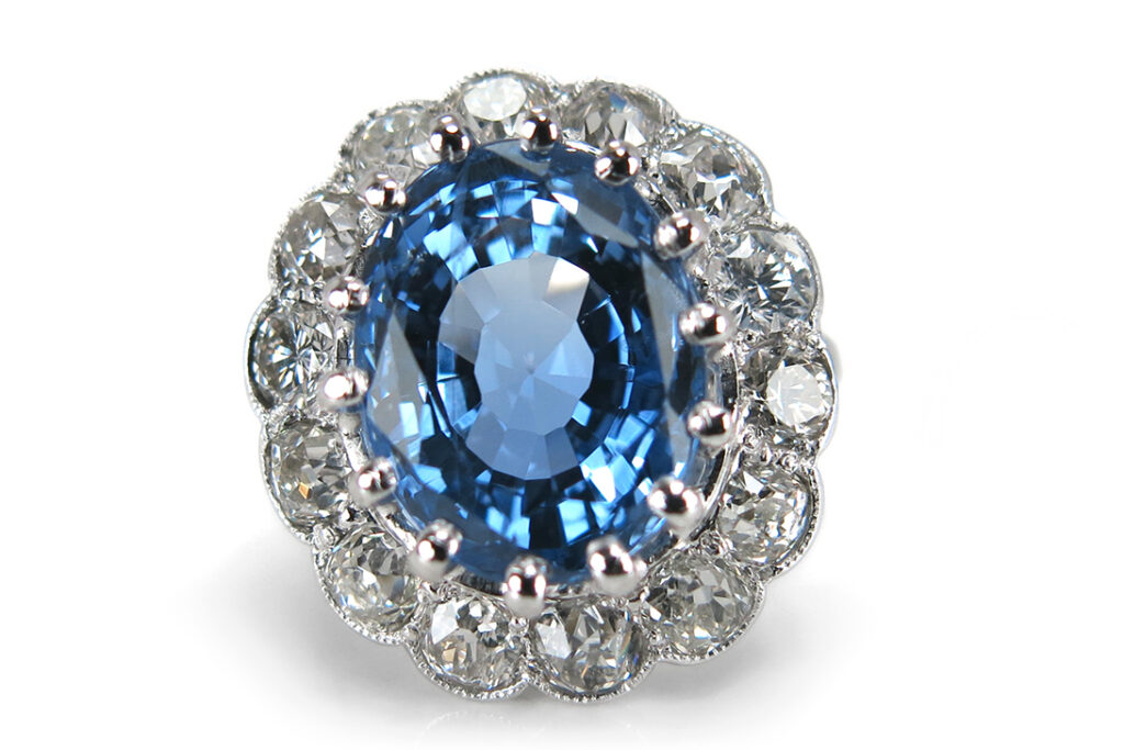 Ring Saphir 9,41ct + Diamanten insg. 1,7ct. IGI Gutachten [BRORS 15968]