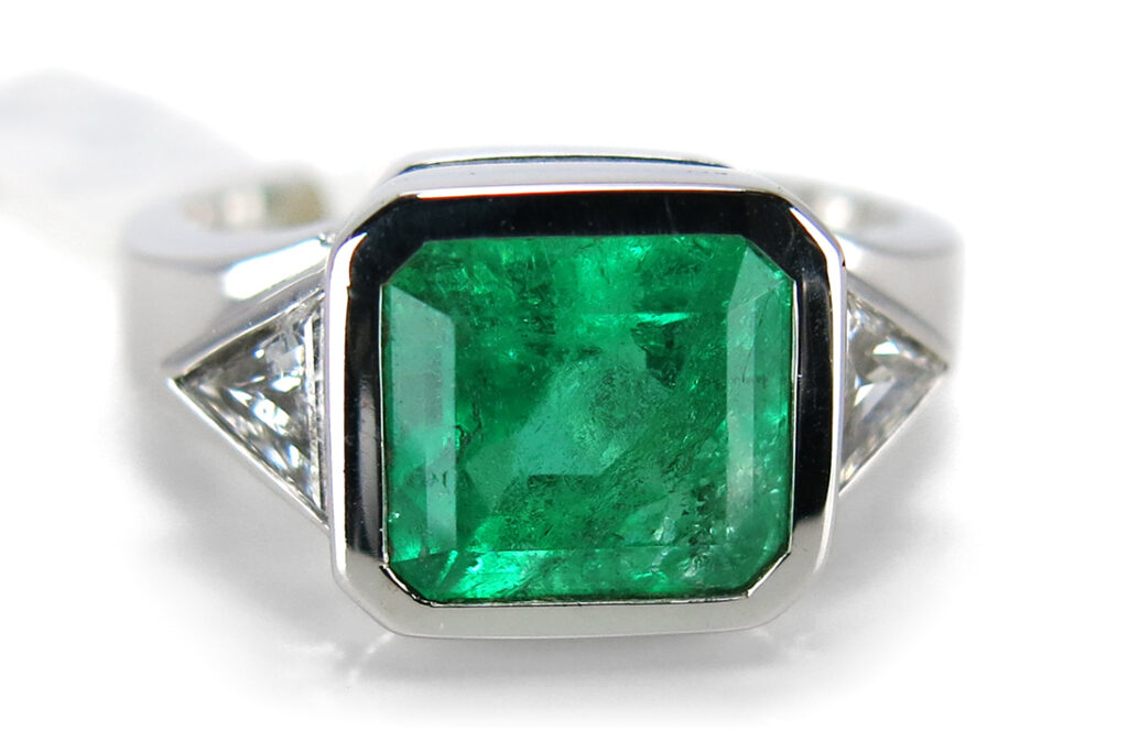 Ring Diamanten insg 0,60ct Colombia Smaragd ca 3,0ct IGI Gutachten [BRORS 16494]