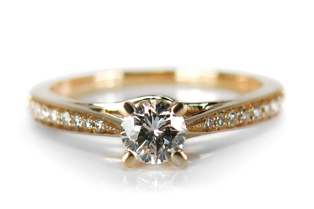 Ring Brillant 0,28 ct G/si1+ Brillanten insg 0,10 ct IGI Gutachten [BRORS 16605]