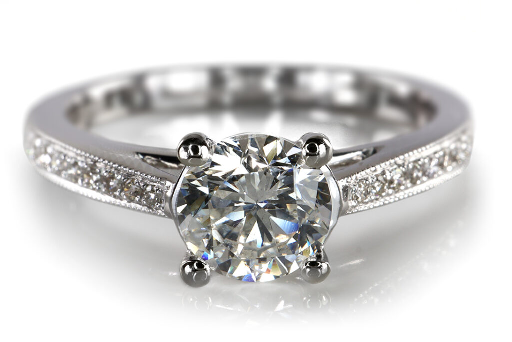 Ring Brillant 0,66 ct TW/SI2 Brillanten insg 0,16 ct IGI Gutachten [BRORS 19087]