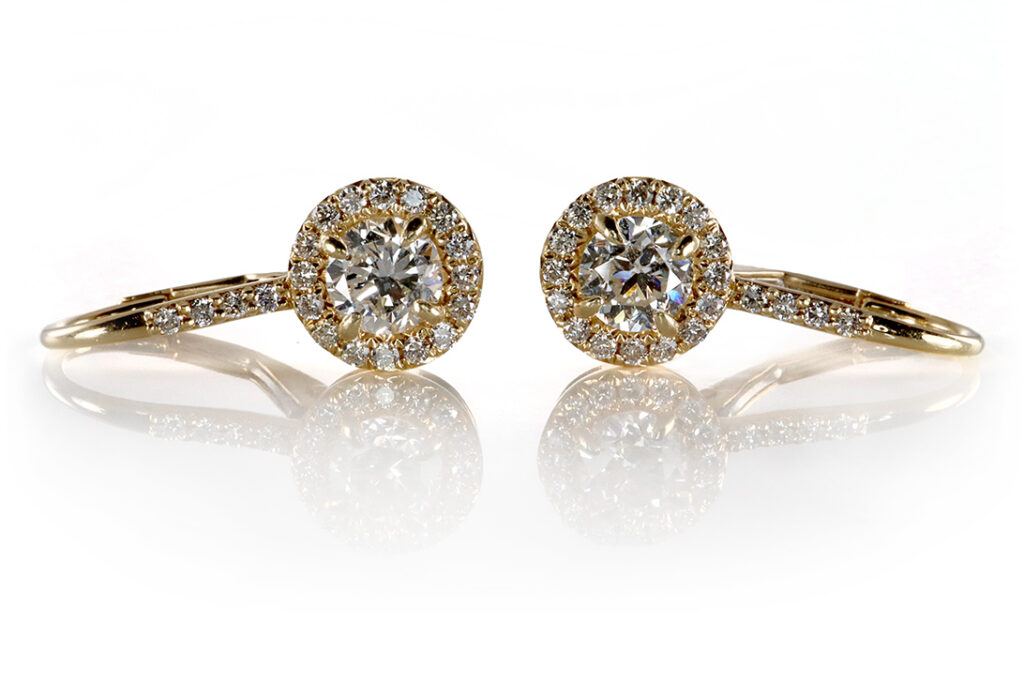 Ohrringe 2 Brillanten 0,78 ct +40 Brillanten 0,26 ct 750 Gold IGI [BRORS 20117]