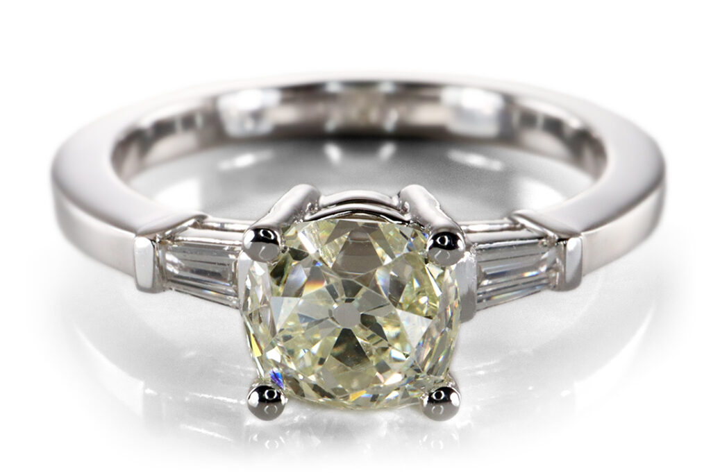 Ring 1 Diamant 1,4 ct. + 2 Diamanten 0,11 ct. DPL 750 Gold Gr. 54 [BRORS 20138]