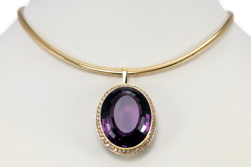 Anhänger 1 Amethyst 63 Karat + 45 Brillanten 585 Gelbgold [BRORS 10812]