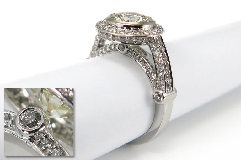 Brillantring 1 Brillant 1,65 ct + 112 Brillanten 0,98 ct DPL [BRORS 10847]