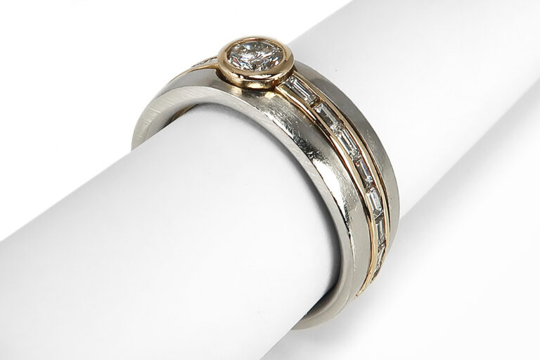Cadeaux Ring Diamanten insg ca 0,70ct G/VVS 950 Platin Gelbgold [BRORS 17582]