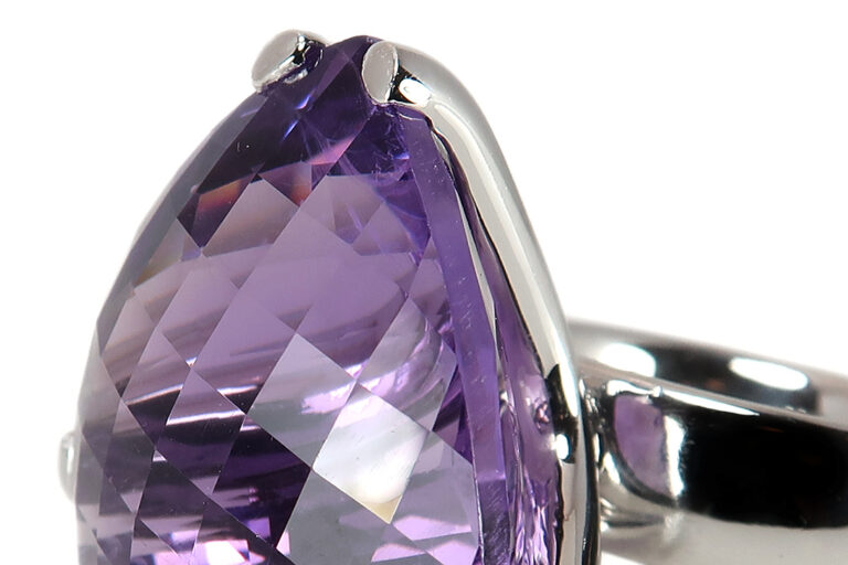 Flogaus Ring Amethyst 750 Weißgold Gr 57 Handarbeit Unikat [BRORS 17859]