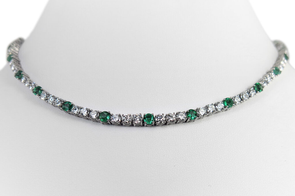 Hofjuwelier Collier 86 Brillanten 8,7 ct + 30 Smaragde 4,7 ct 750 [BRORS 19359]