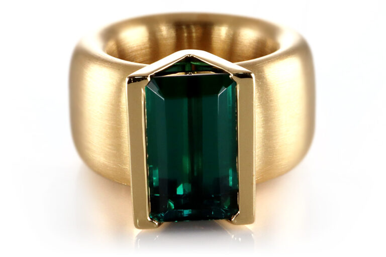 Ring mit Turmalin ca 10 ct Deep Bluish Green + IGI Gutachten Gr. 63[BRORS 20203]