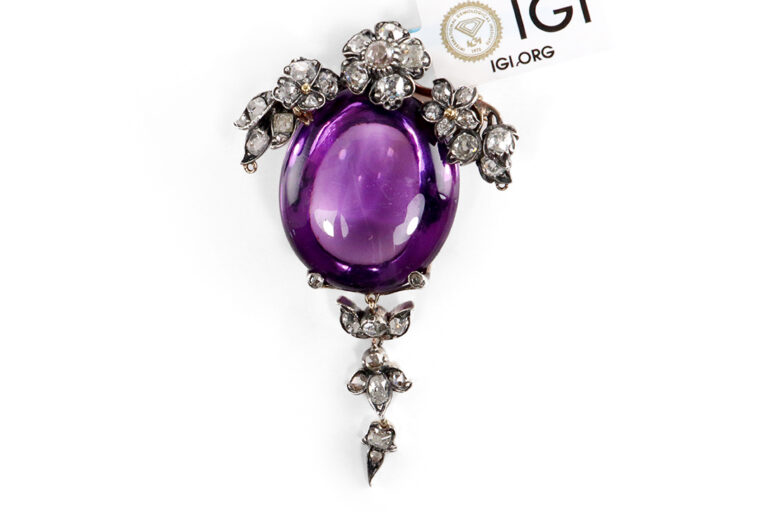 Brosche Antik 1 Amethyst ca 39,0 ct + 37 Diamanten Gold IGI [BRORS 20238]