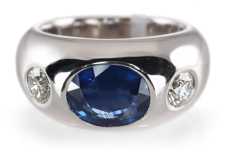 Ring Saphir 2,7 ct + 2 Brillanten 0,7 ct 750 Gold IGI Gr 59 [BRORS 20251]