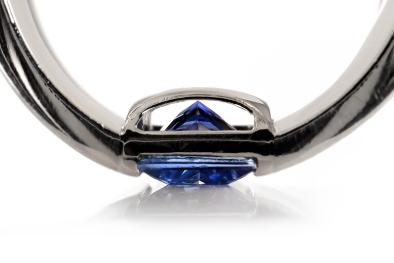 Ring Saphir 3,4 ct UNBEHANDELT 750 Weißgold IGI Gr 63 [BRORS 20253]