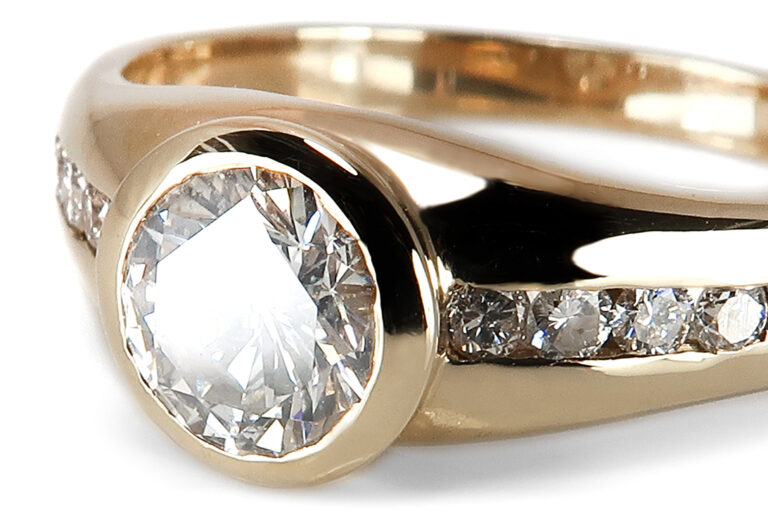 Ring Brillant 1,12 ct + 8 Brillanten insg 0,16 ct Galia Gutachten [BRORS 18051]