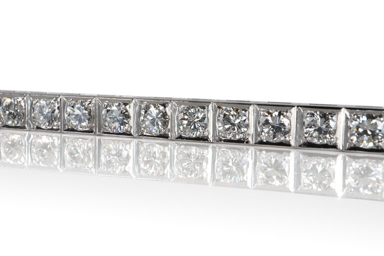 Tennisarmband 41 Brillanten 5,5 ct Top Wesselton VVS 750 Weißgold [BRORS 19170]