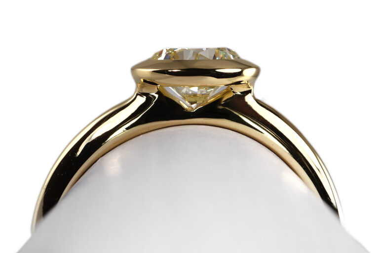 Ring 1 Brillant 1,11 ct P-R/VS2 750 Gelbgold [BRORS 19235]