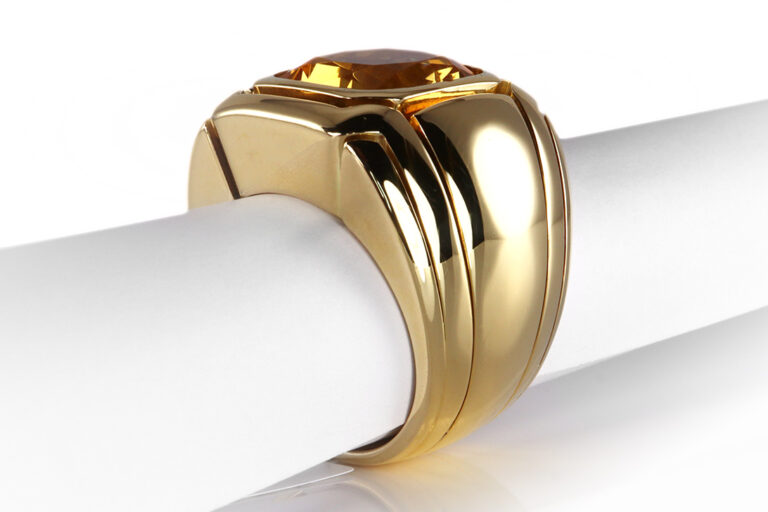 Großer Ring mit schönem Citrin ca. 5,8 ct. 750 Gelbgold 29,6 g [BRORS 19254]