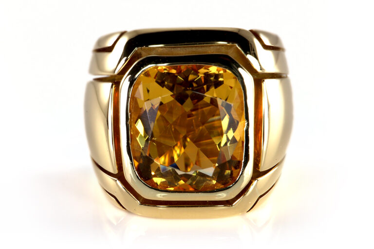 Großer Ring mit schönem Citrin ca. 5,8 ct. 750 Gelbgold 29,6 g [BRORS 19254]