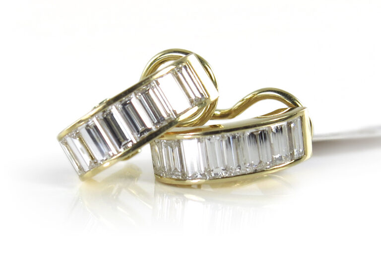 Hofjuwelier Ohrstecker 18 Diamanten Baquettschliff 2 ct E-F/VS [BRORS 19361]