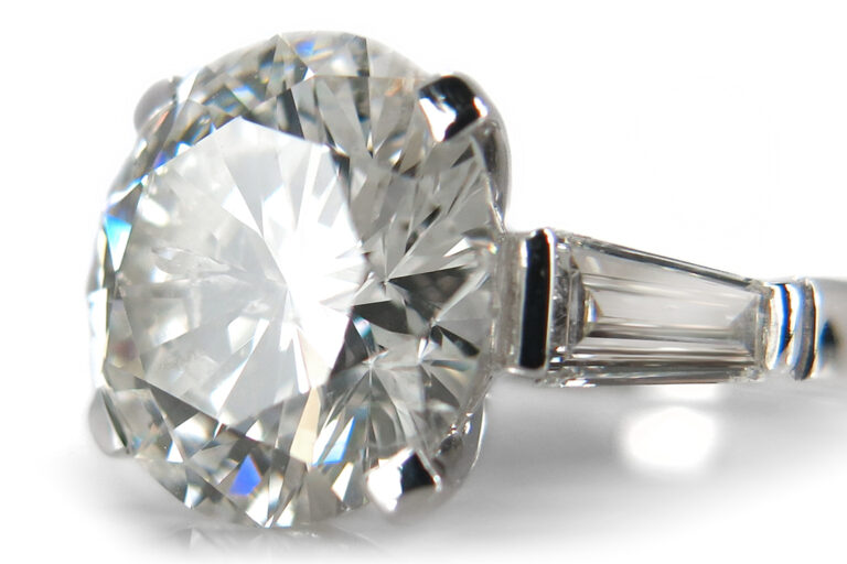 Ring BVLGARI Brillant 4,49 ct 750 Weißgold IGI Gutachten [BRORS 20275]