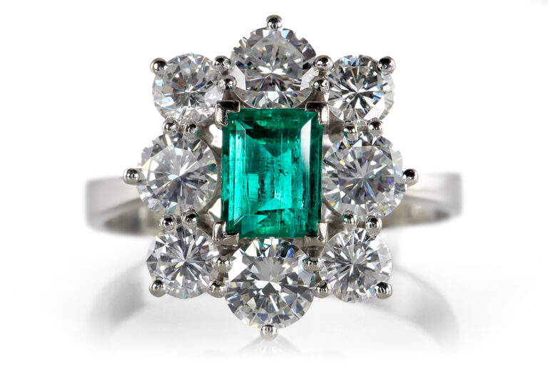 Ring Smaragd *Binder* 1,05 ct. 8 Brillanten 2,35 ct IGI Gutachten [BRORS 20280]