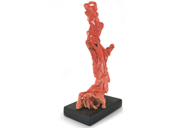 Asiatika Koralle Figur geschnitzt 16,7 cm Dame Frau China [BRORS 16003]