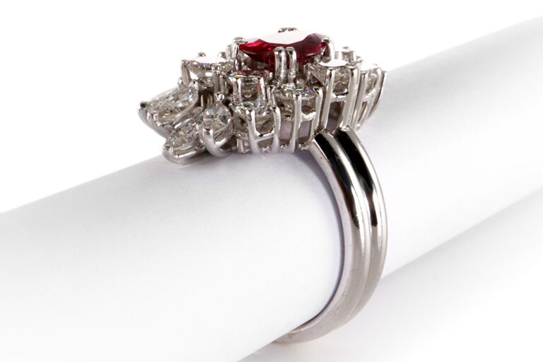 Ring pinker Saphir unbehandelt 1,4 ct +17 Diamanten 2,45 ct Gr 53 [BRORS 19969]