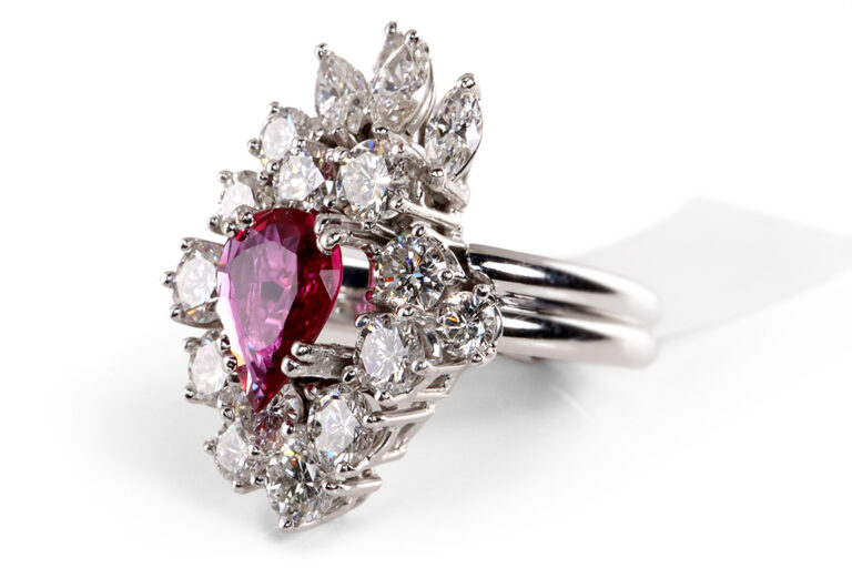 Ring pinker Saphir unbehandelt 1,4 ct +17 Diamanten 2,45 ct Gr 53 [BRORS 19969]