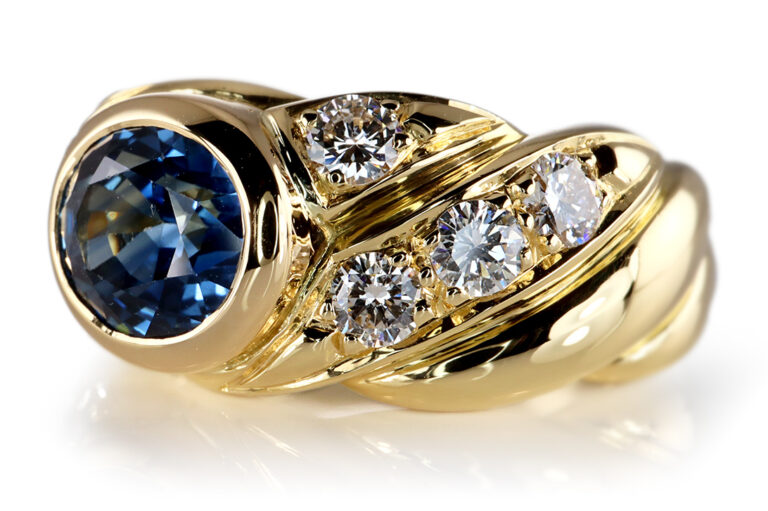 Ring Saphir unbehandelt Sri Lanka 2,75 ct + 8 Brillanten Gold IGI [BRORS 20076]