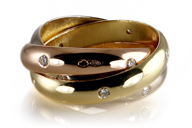 Cartier Trinity Star Ring 15 Billanten 750 Gold + Papiere Gr 51 [BRORS 20174]
