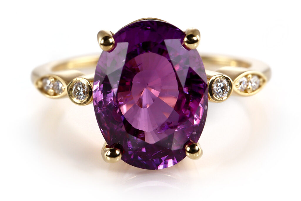 Ring Pink Saphir 3,97 ct + 6 Brillanten 750 Gelbgold Gold IGI [BRORS 20288]