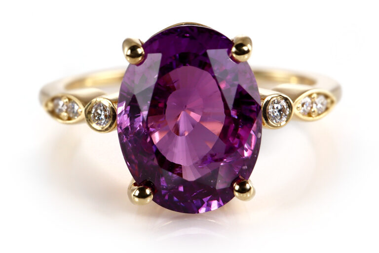 Ring Pink Saphir 3,97 ct + 6 Brillanten 750 Gelbgold Gold IGI [BRORS 20288]