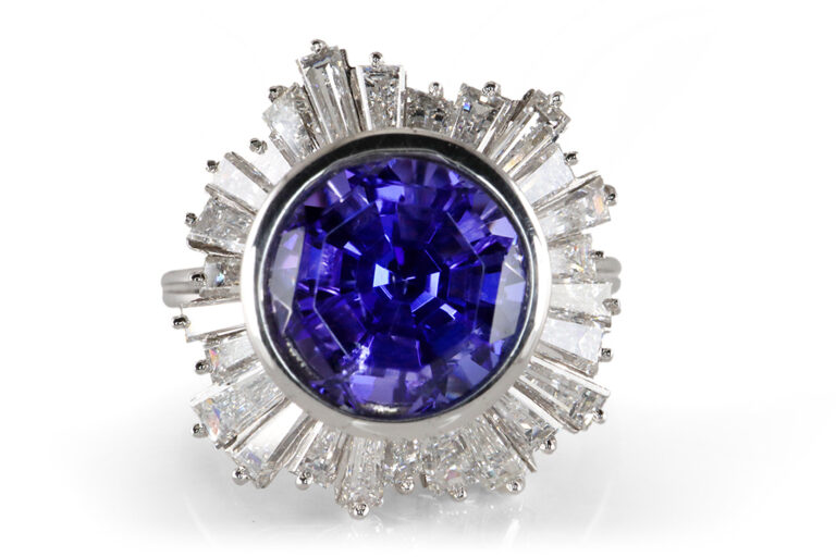 Luxus Tansanit Ring 2,96 ct. + 27 Diamanten 4,0 ct Platin [BRORS 10287]
