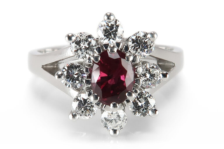 Ring Rubin + Brillanten *Katzler* ca 0,36ct G/VVS 750 Weißgold [BRORS 18003]