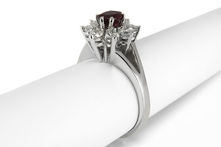 Ring Rubin + Brillanten *Katzler* ca 0,36ct G/VVS 750 Weißgold [BRORS 18003]