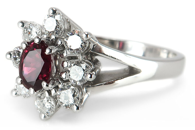 Ring Rubin + Brillanten *Katzler* ca 0,36ct G/VVS 750 Weißgold [BRORS 18003]