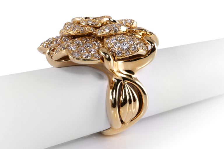 Ring CHANEL Camelia Flower LARGE 228 Diamanten 750 Gold Gr 53 IGI [BRORS 19111]