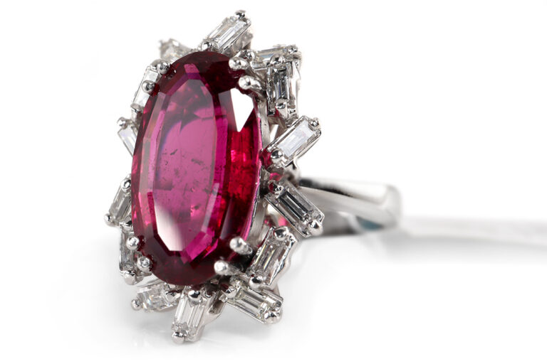 Ring Rubellith 5 ct + 14 Diamanten 0,7 ct E-F/VS-VVS 750 Gold IGI [BRORS 20312]