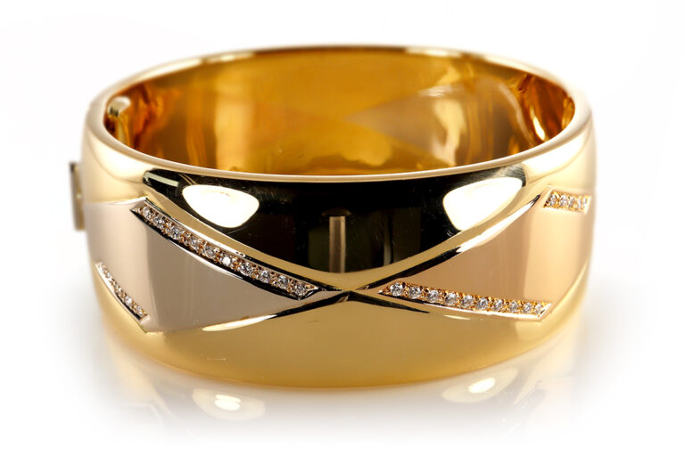 Armreif WEMPE 30 Brillanten ca 0,60 ct TW/VS 750 Gold [BRORS 20325]