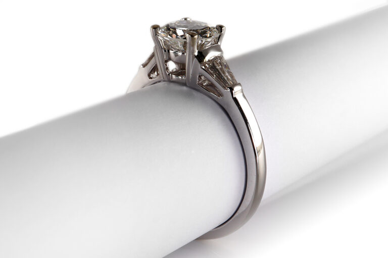 Ring 1 Brillant 1,08 ct River/VS1 +4 Diamanten Gold IGI Gutachten [BRORS 20335]