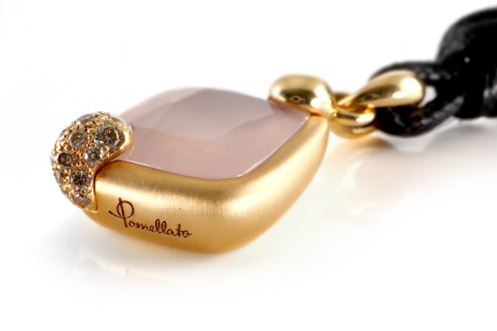 Pomellato Anhänger RITRATTO Rosenquarz 15 Brillanten 750 Gelbgold [BRORS 20336]