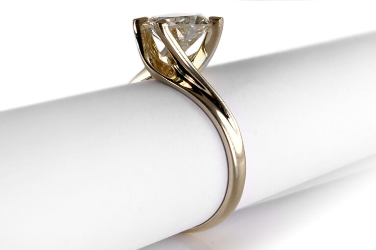 Ring 1 Brillant 1,69 ct J/P1 750 Gelbgold DPL Gutachten Gr.54 [BRORS 20341]