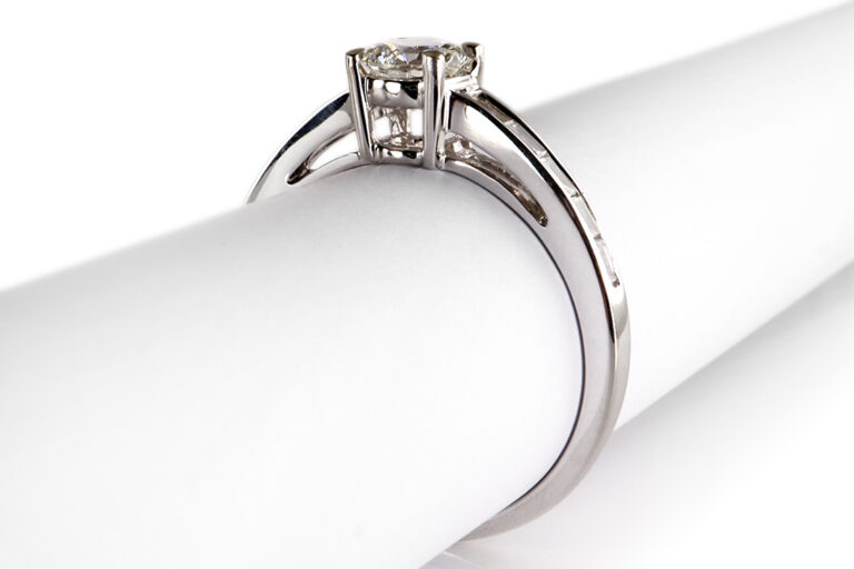 Ring 1 Brillant 0,52 ct H/VS1 750 Weißgold DPL Gutachten Gr 54 [BRORS 20348]