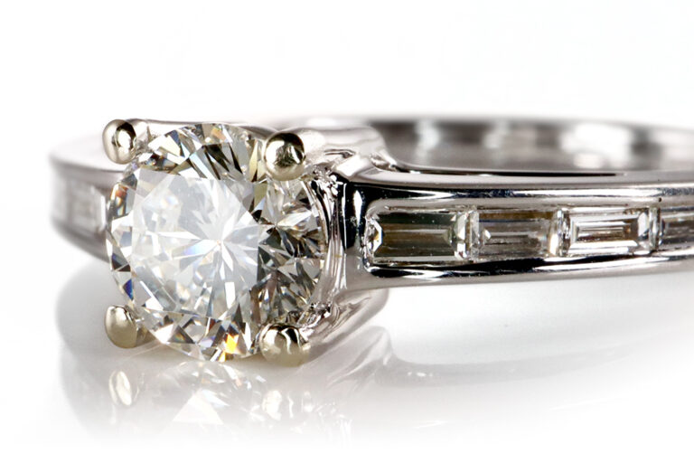 Ring 1 Brillant 0,52 ct H/VS1 750 Weißgold DPL Gutachten Gr 54 [BRORS 20348]