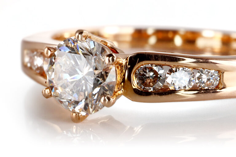 Ring Brillant 0,41 ct TW/VS1+ 6 Brillanten IGI Gutachten Gr.54 [BRORS 20349]