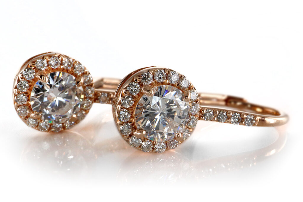 Ohrringe 2 Brillanten 0,90 ct + 40 Brillanten 0,25 ct 750 Gold IGI [BRORS 20350]
