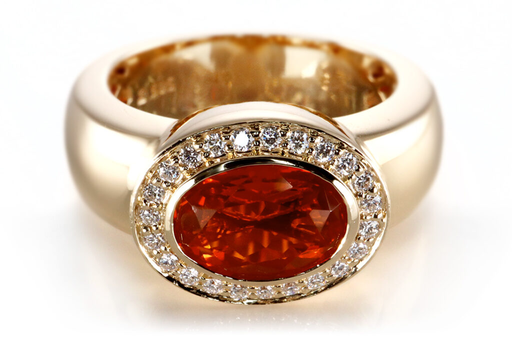 Nellissen Ring 1 Feueropal + 23 Diamanten ca 0,16 ct 585 Gold [BRORS 20357]