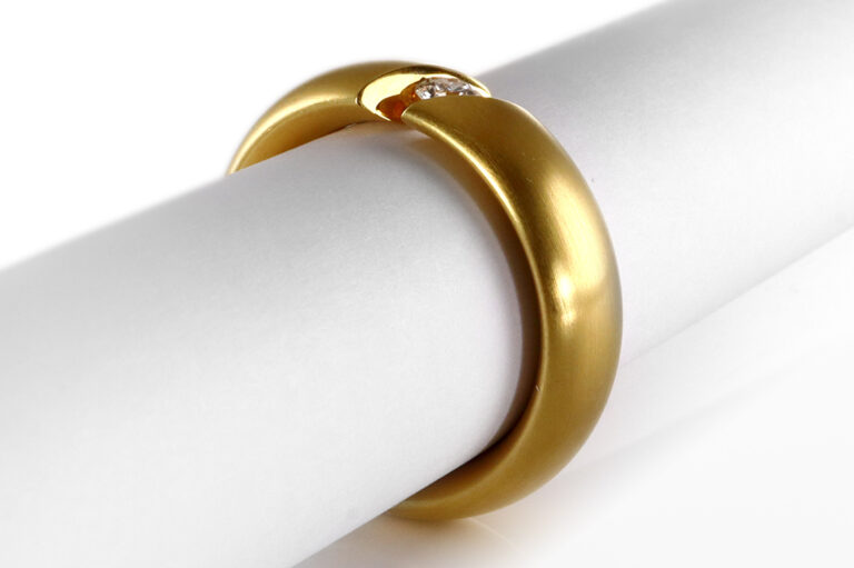 Niessing Ring Spannring NARCISS Brillant 750 satiniertes Gelbgold [BRORS 20361]